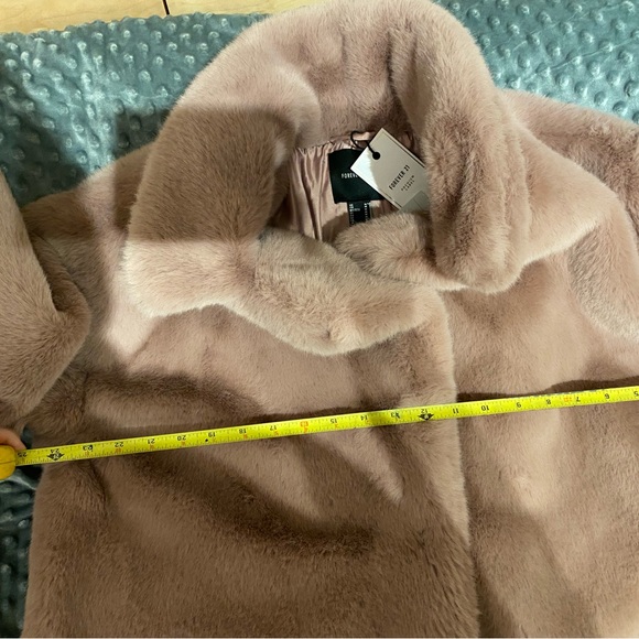 Forever 21 Faux Fur Long Coat with Pockets brand new with tags size m - Picture 8 of 8